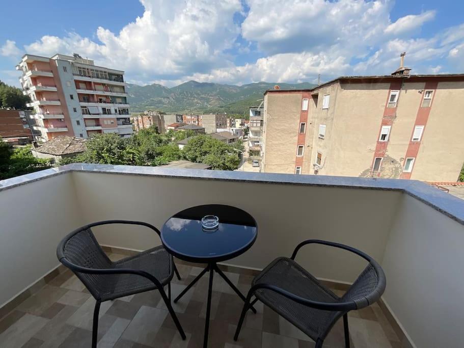 Spring Apartment In เปอร์เมต ภายนอก รูปภาพ